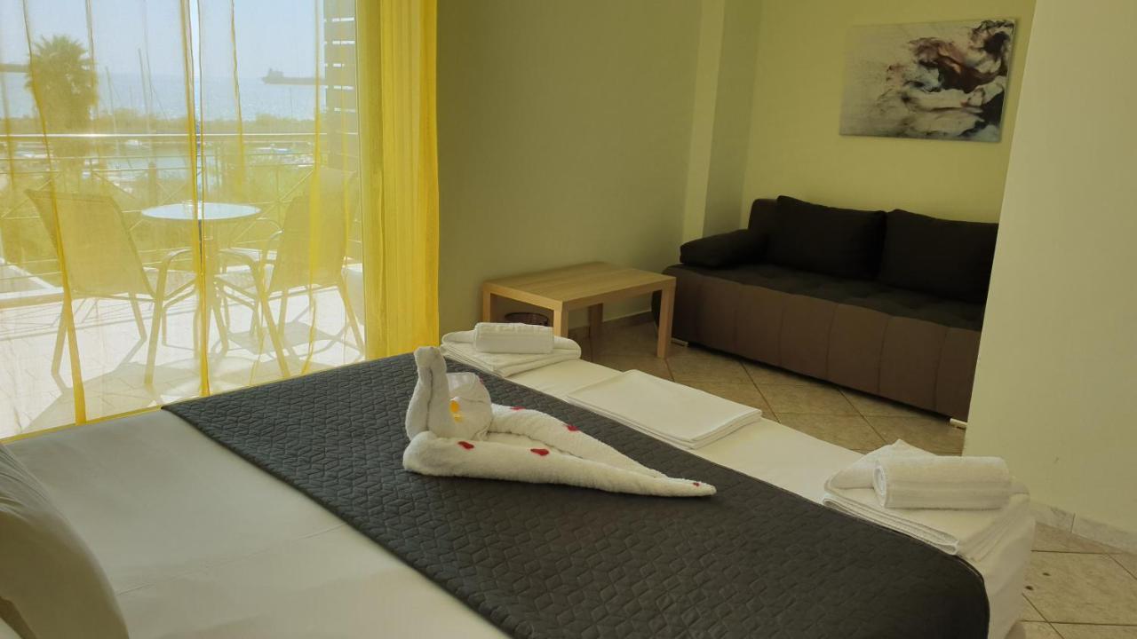 Vista Marina Hotel Kalamáta Buitenkant foto